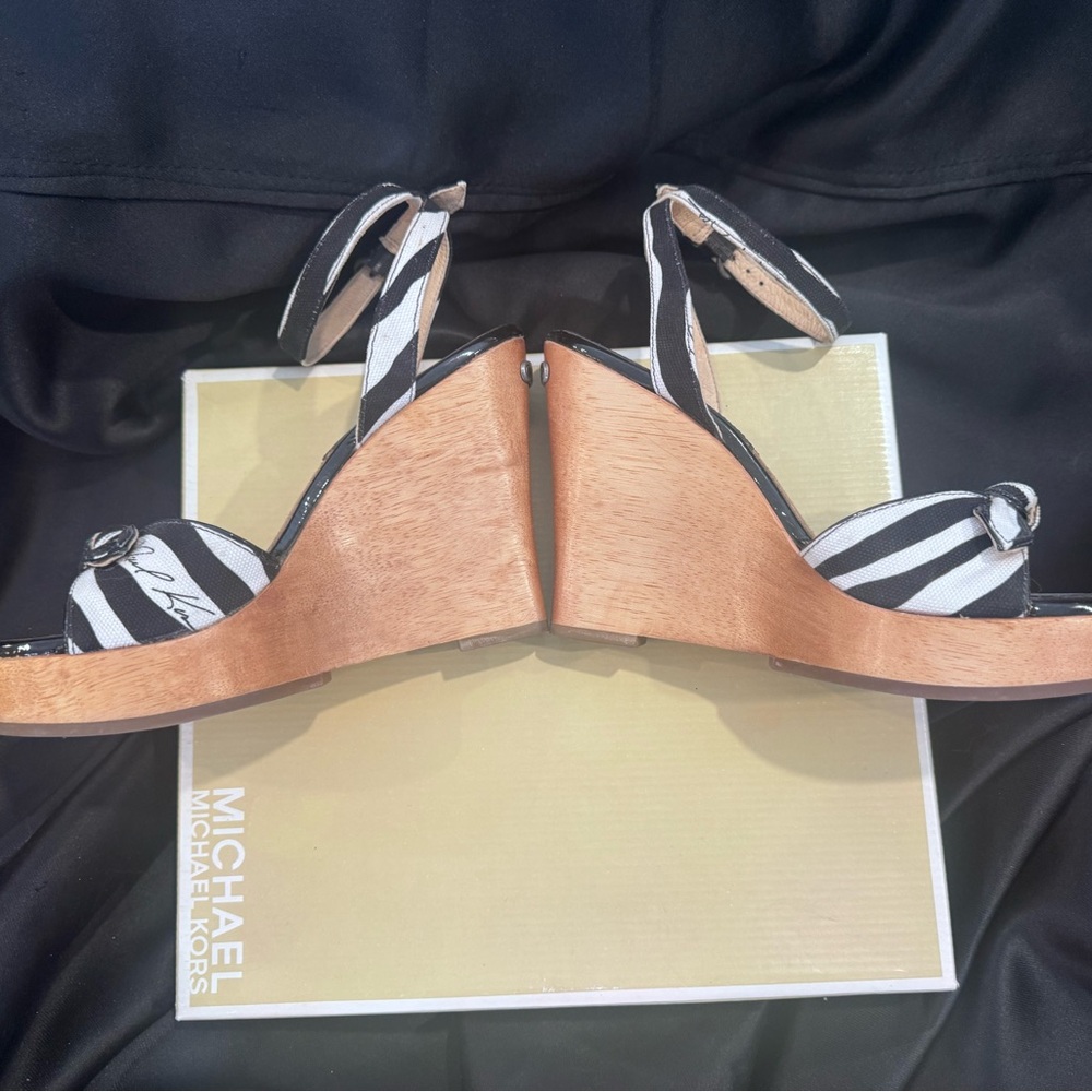 Michael Kors Black and White Strappy Wedges - Picture 7 of 15